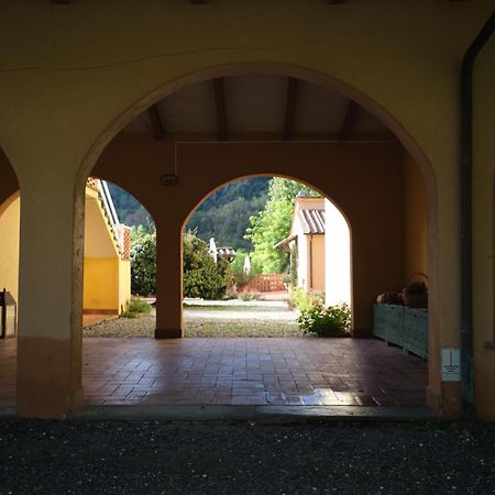 Agriturismo La Cerbana Palaia Esterno foto